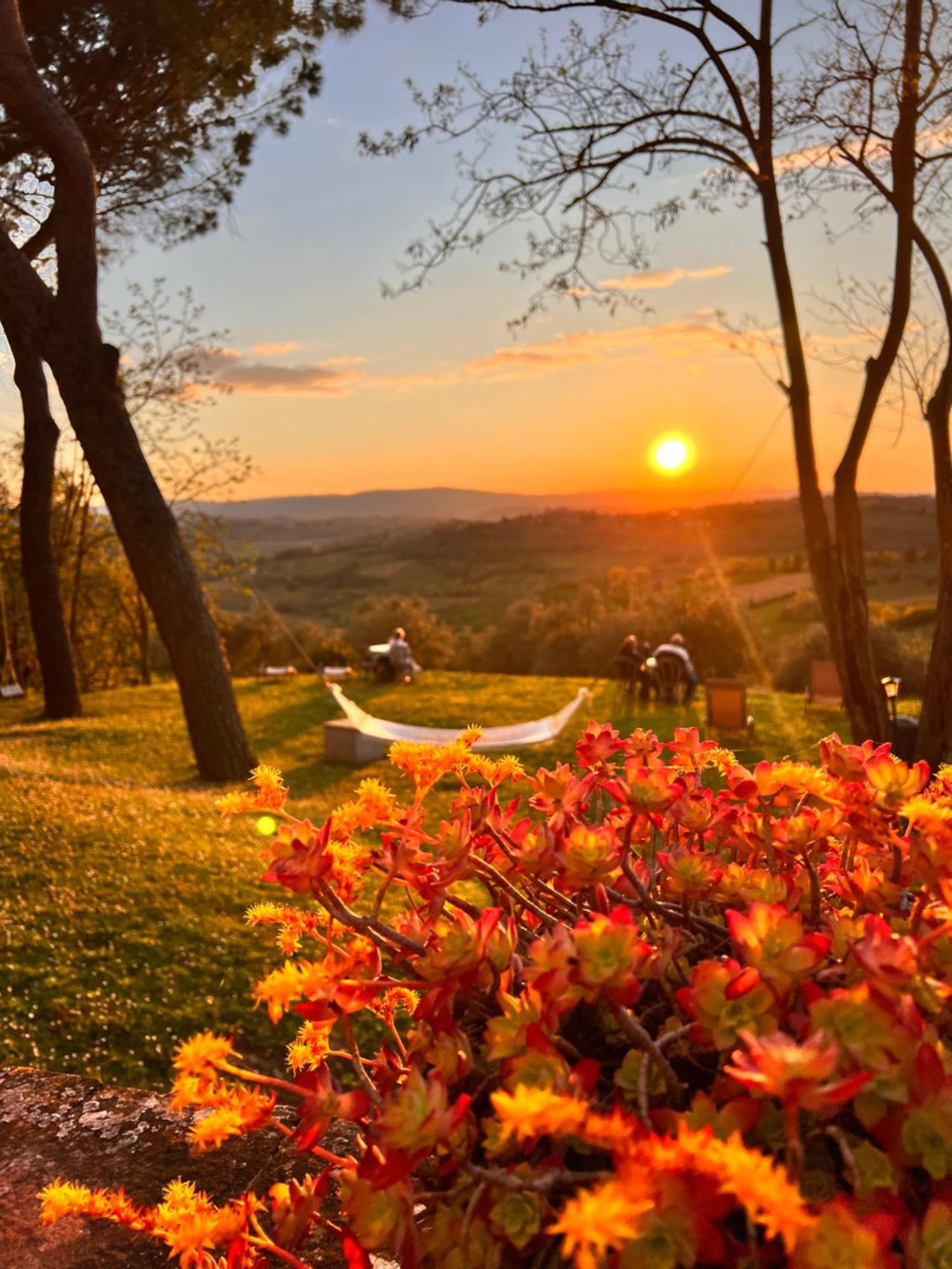 Mancino Bed & Breakfast ปอจจิบองซี ภายนอก รูปภาพ