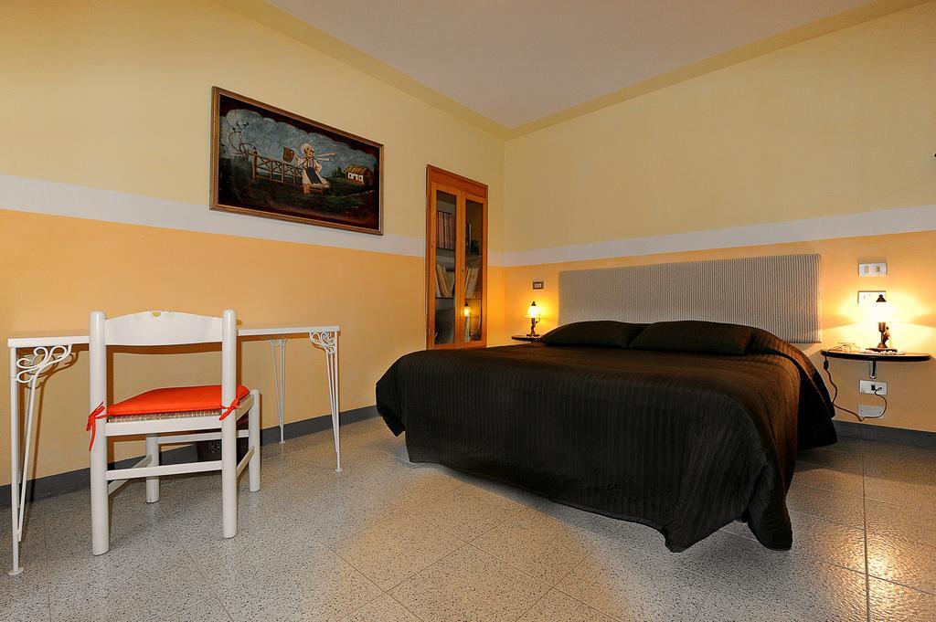 Mancino Bed & Breakfast ปอจจิบองซี ห้อง รูปภาพ