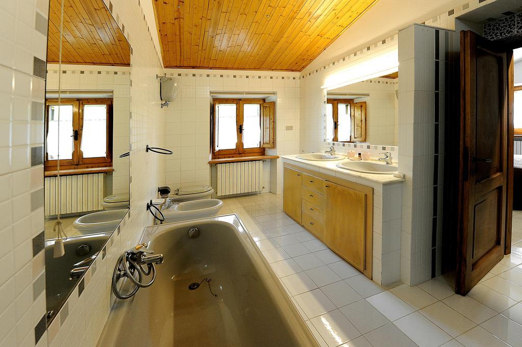 Mancino Bed & Breakfast ปอจจิบองซี ห้อง รูปภาพ